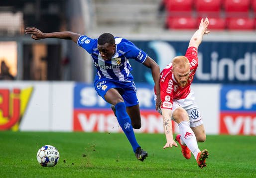 Kalmars Nils Fröling och IFK Göteborgs Yahya Kalley