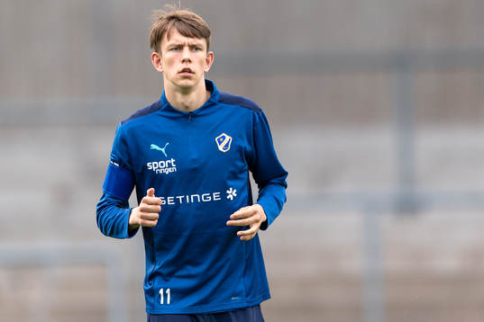 Halmstads Kazper Karlsson före fotbollsmatchen i