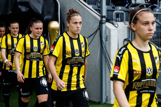 Häckens Filippa Angeldahl  och Julia Zigiotti Olme
