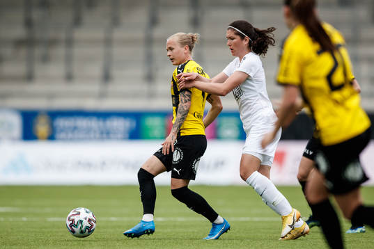 Häckens Filippa Curmark och Eskilstunas Loreta Kullashi
