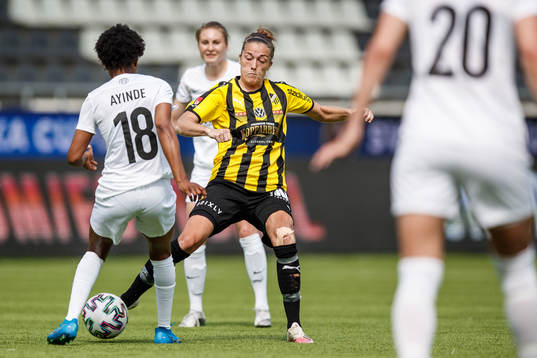 Eskilstunas Halimatu Ayinde och Häckens Filippa Angeldahl