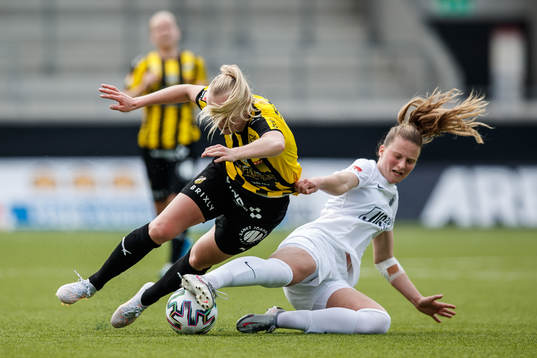 Häckens Stina Blackstenius och Eskilstunas Elise Stenevik