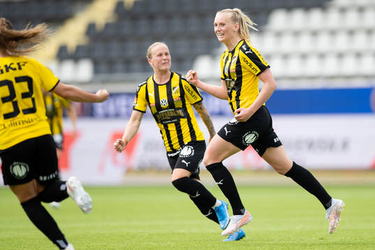 Häckens Stina Blackstenius jublar