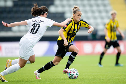 Eskilstunas Loreta Kullashi och Häckens Filippa Angeldahl