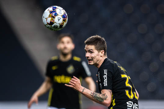 s Mikael Lustig