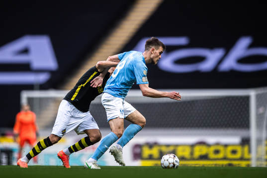 s Stefan Silva och Malmö FFs Pavle Vagic