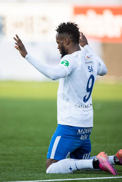 IFK Norrköpings Samuel Adegbenro jublar