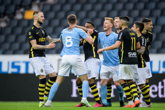 s Bilal Hussein och Malmö FFs Pavle Vagic i bråk