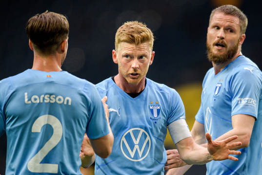 Malmö FFs Eric Larsson , Anders Christiansen och Lasse