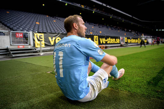 Malmö FFs Ola Toivonen deppar