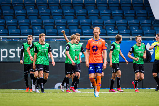 Robert Undheim of Bryne celebrates
