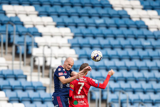 Östers Jonathan Drott  och Helsingborgs Viktor Lundberg