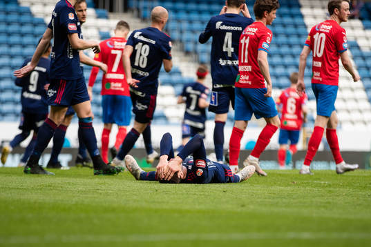 Östers Nicolas Mortensen har ont