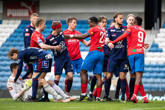 Helsingborgs Noel Mbo och Alhaji Gero i bråk med Östers