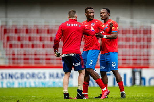 Helsingborgs Alhaji Gero är reagerar