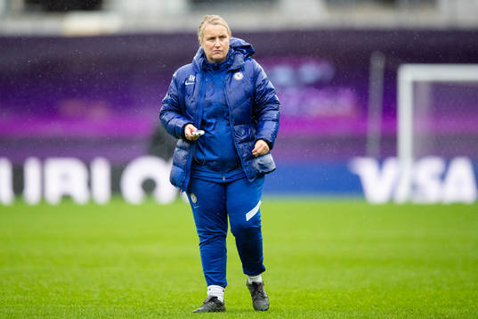 Coach Emma Hayes of Chelsea