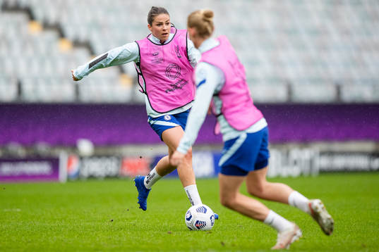 Melanie Leupolz of Chelsea