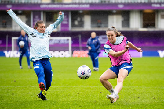 Niamh Charles of Chelsea