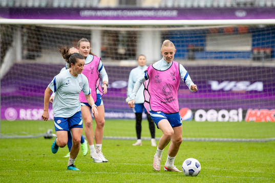 Jessie Fleming and Sophie Ingle of Chelsea