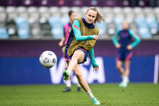 Bläddra bland fler bilder av Football, UEFA Women's Champions League, Barcelona, Training