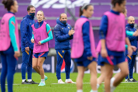 Coach Lluis Cortes of Barcelona
