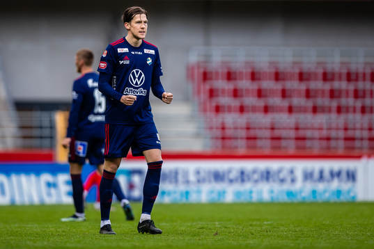 Östers John Stenberg jublar