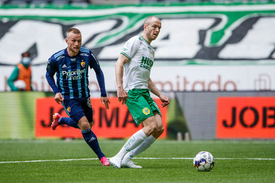 Djurgårdens Nicklas Bärkroth och Hammarbys Jon Gudni