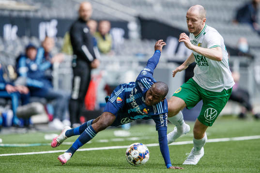 Djurgårdens Edward Chilufya och Hammarbys Jon Gudni
