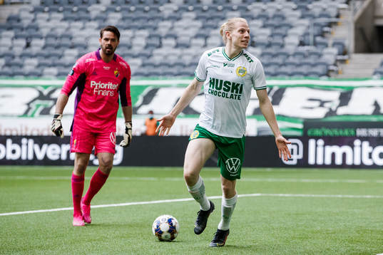 Hammarbys Gustav Ludwigson jublar