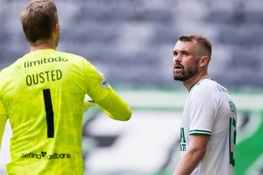 Hammarbys målvakt David Ousted och Mads Fenger Nielsen