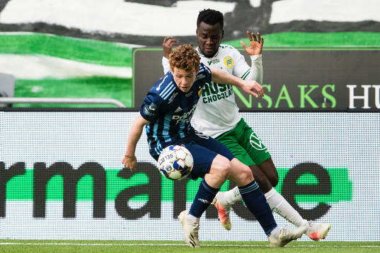 Djurgårdens Aslak Witry och Hammarbys David Accam