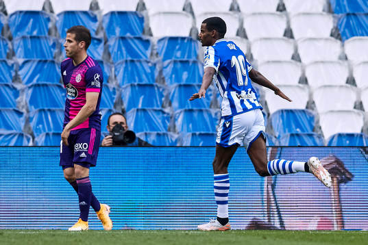 Alexander Isak of Real Sociedad celebrates