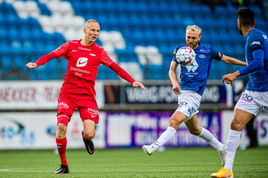 Kristoffer Ramos Barmen of Brann and Magnus Wolff Eikrem of