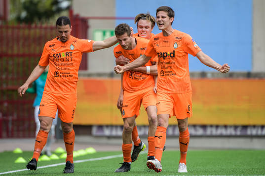 AFC Eskilstunas Abdelkarim Mammar Chaouche, Ashley Mark
