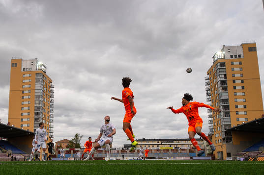 Jönköpings Perparim Beqaj mot AFC Eskilstunas Robin Tihi