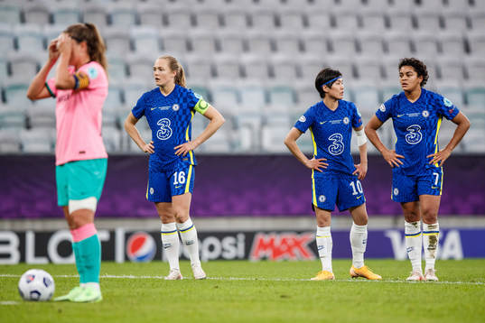 Magdalena Eriksson, Ji So-Yun and Jessica Carter of Chelsea