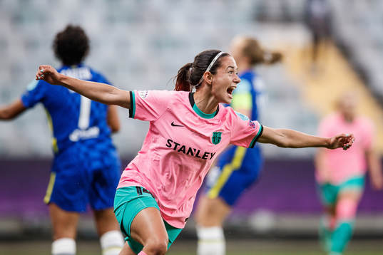 Aitana Bonmati of Barcelona celebrate