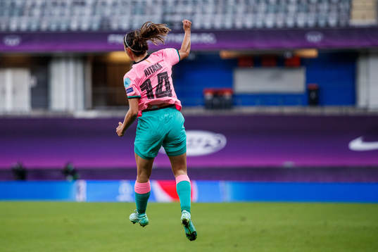 Aitana Bonmati of Barcelona celebrate