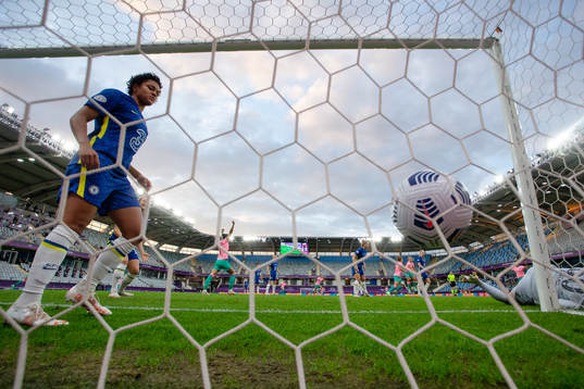 Jessica Carter of Chelsea looks dejected