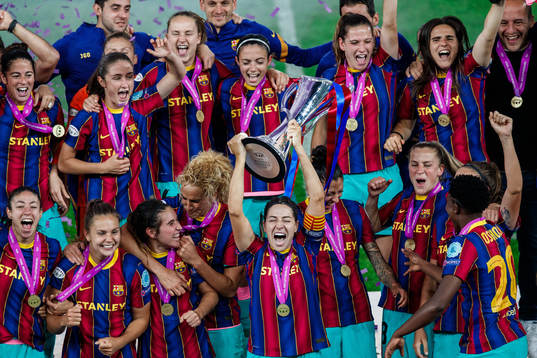 Vicky Losada of Barcelona celebrate