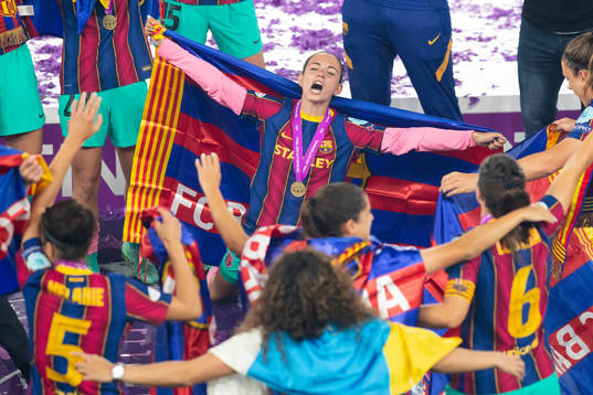Aitana Bonmati of Barcelona celebrates
