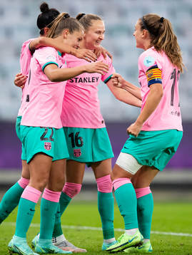 Caroline Graham Hansen of Barcelona celebrates scoring 0-4