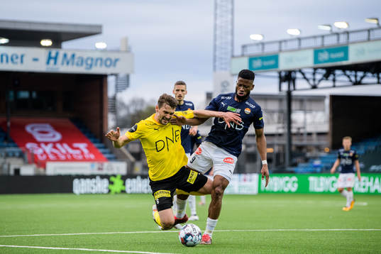 Kaan Kairinen of Lillestrøm och Fred Friday of