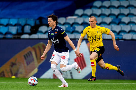 Lars-Christopher Vilsvik of Strømsgodset and Daniel