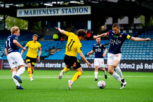 Tobias Hammer Svendsen of Lillestrøm and Gustav Valsvik of