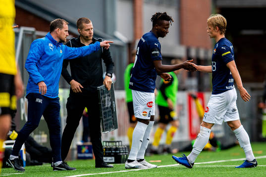 Håkon Wibe-Lund, head coach of Strømsgodset, Jack Ipalibo