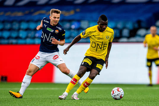 Johan Hove of Strømsgodset and Ifeanyi Mathew of