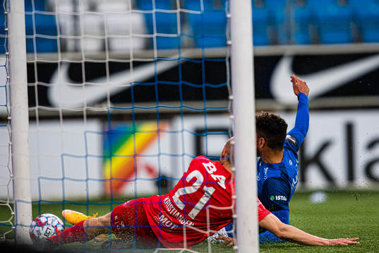 Ohikhuaeme Anthony Omoijuanfo of Molde scores the 3-0 goal