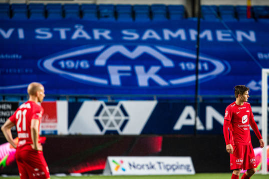 Ruben Kristiansen and David Møller Wolfe of Brann looks