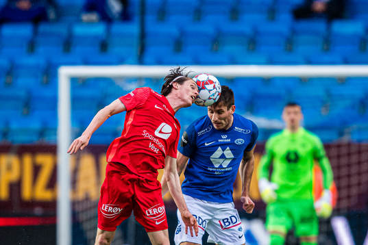 Kasper Holmboe Skaanes of Brann and Kristoffer Haugen of